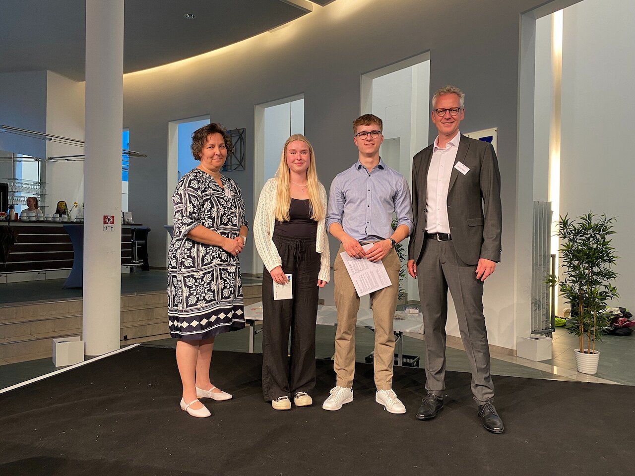 Englisch für Industriekaufleute Image 2