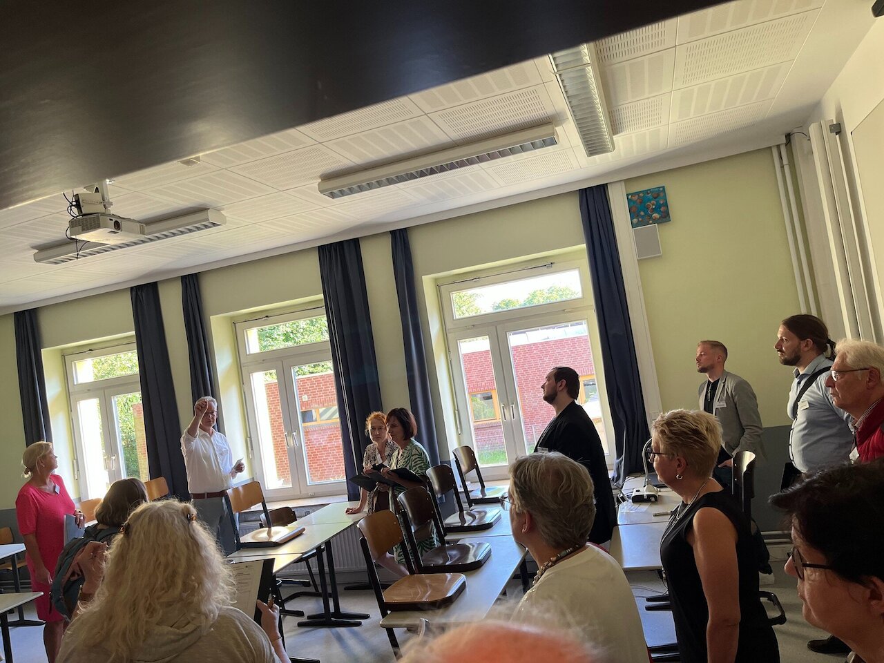 Mitglieder des Stadtrats Osnabrück sowie des Ausschusses Schule und Sport besuchen BBS am Schölerberg Image 4