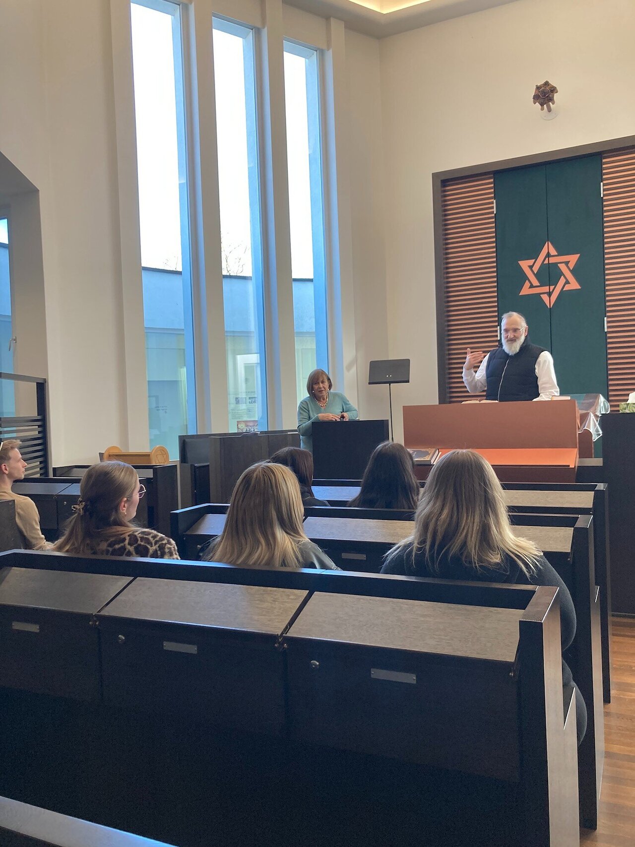 Besuch der Osnabrücker Synagoge Image 1