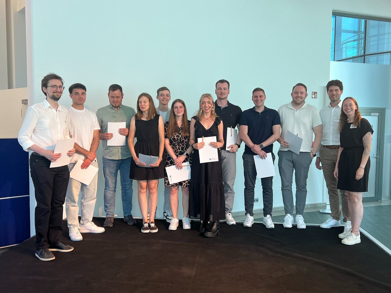 Feierliche Abschlussveranstaltung der Industriekaufleute, der Medienkaufleute Digital und Print und der Absolventinnen und Absolventen der VWA mit vielen Gästen Image 3
