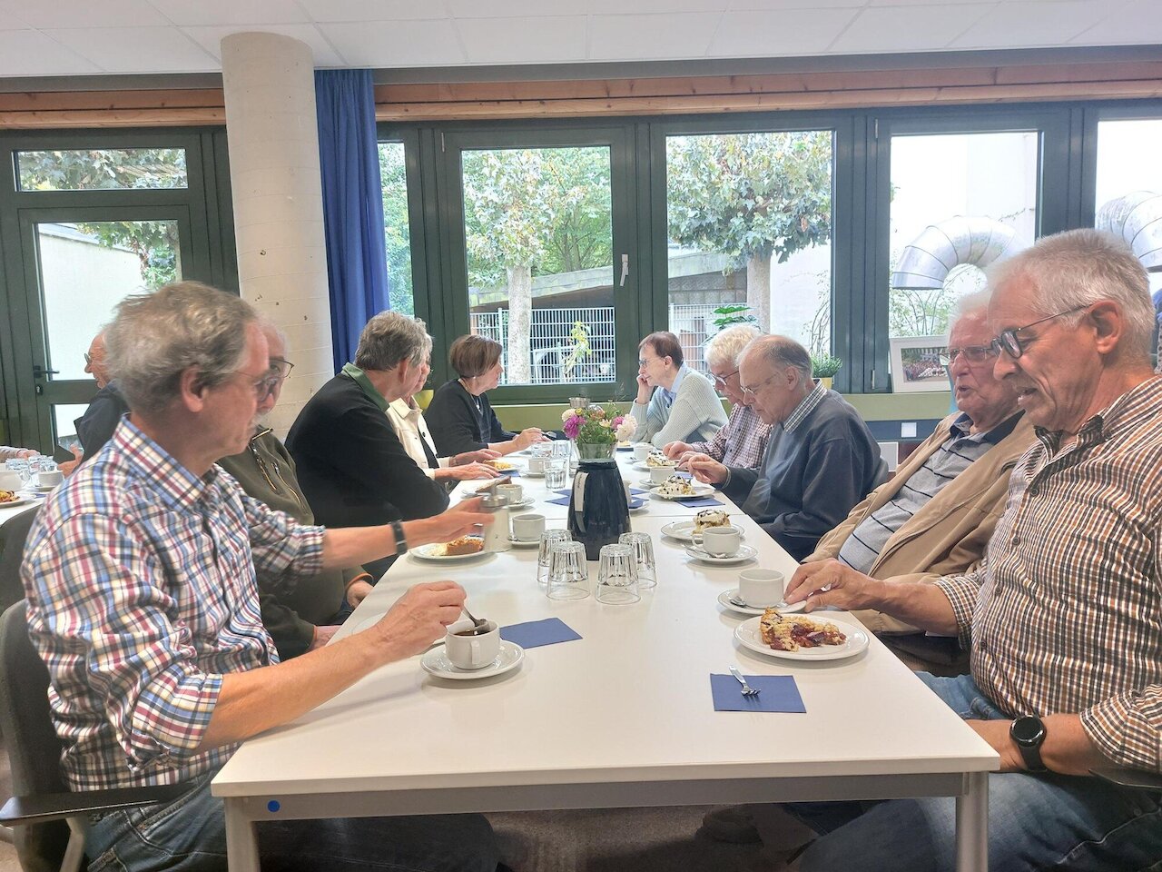 Beim Pensionärstreffen begegnen sich Erinnerungen und aktuelle Entwicklungen Image 12