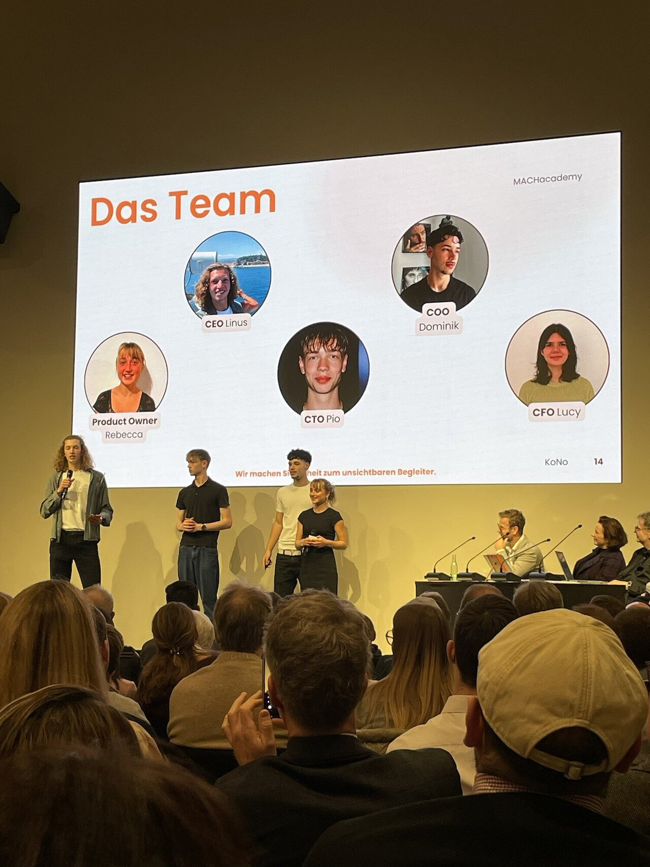 Finale der MACHacademy „School Edition“ – Schüler des Wirtschaftsgymnasiums beeindrucken mit starken Startup-Ideen Image 11