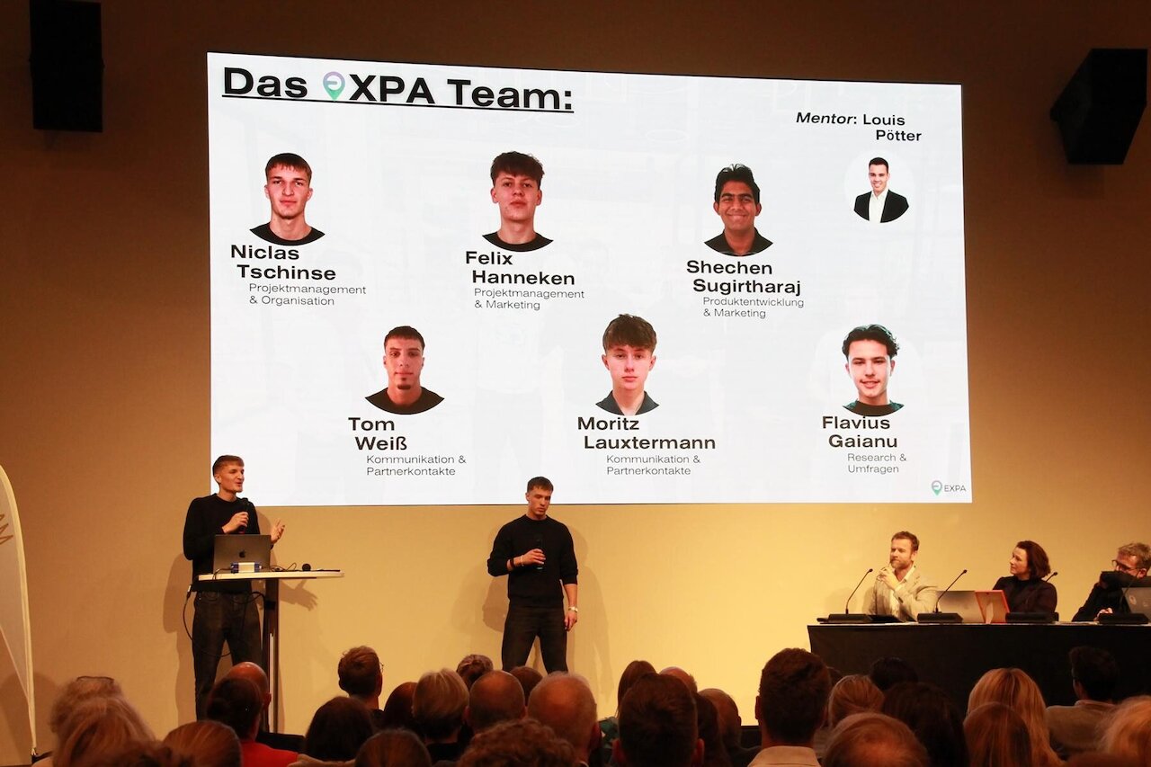 Finale der MACHacademy „School Edition“ – Schüler des Wirtschaftsgymnasiums beeindrucken mit starken Startup-Ideen Image 16