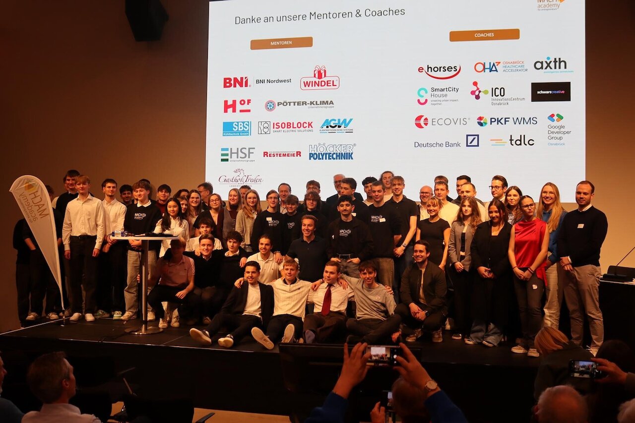 Finale der MACHacademy „School Edition“ – Schüler des Wirtschaftsgymnasiums beeindrucken mit starken Startup-Ideen Image 22