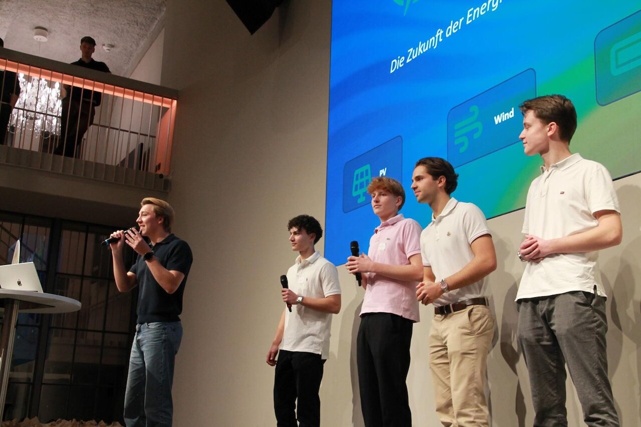 Finale der MACHacademy „School Edition“ – Schüler des Wirtschaftsgymnasiums beeindrucken mit starken Startup-Ideen Image 7