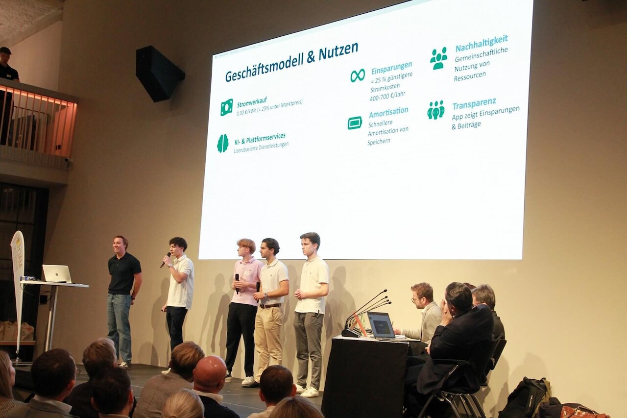 Finale der MACHacademy „School Edition“ – Schüler des Wirtschaftsgymnasiums beeindrucken mit starken Startup-Ideen Image 8