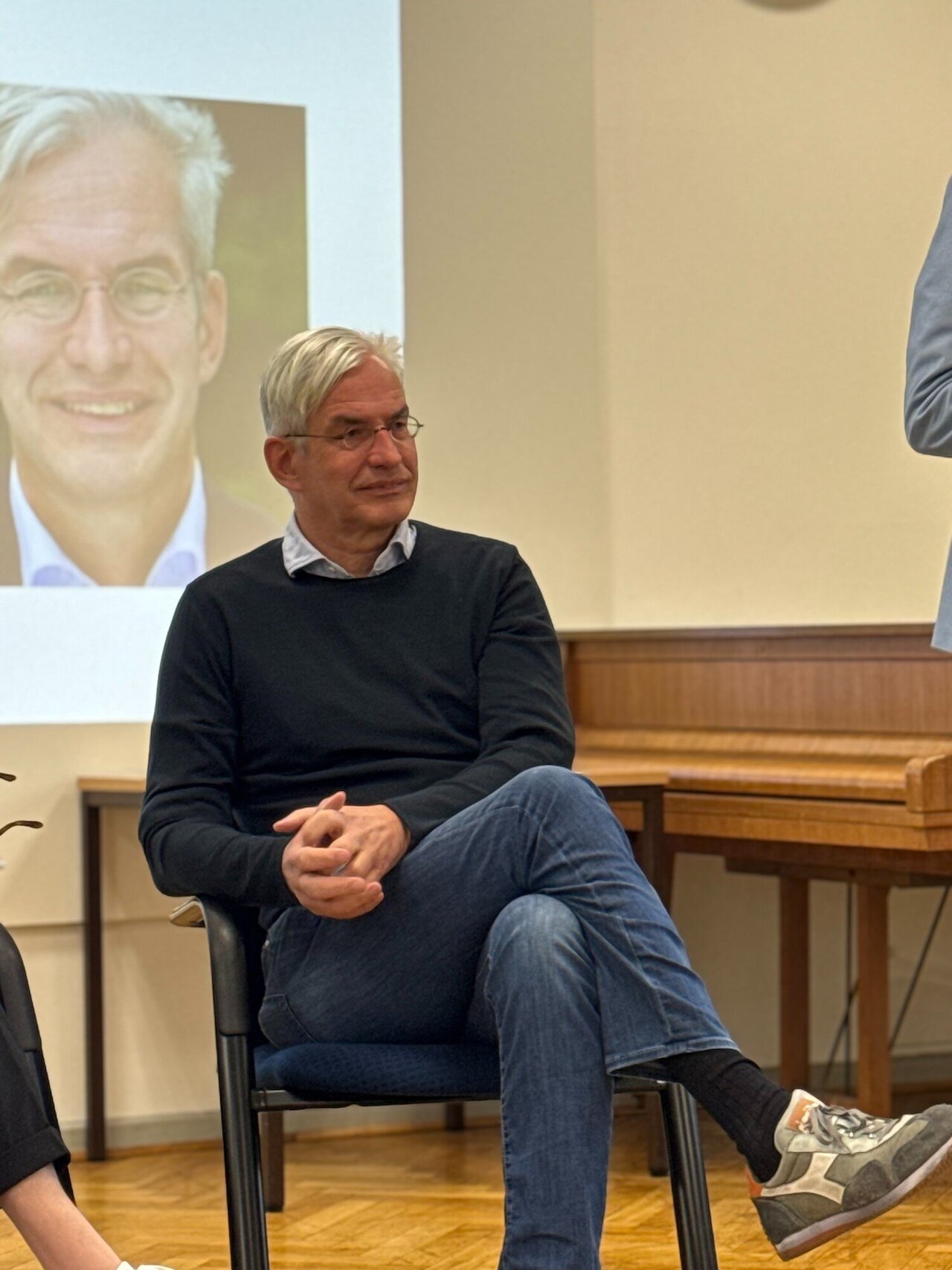 Bundestagsabgeordneter Dr. Mathias Middelberg zu Besuch am Schölerberg Image 1