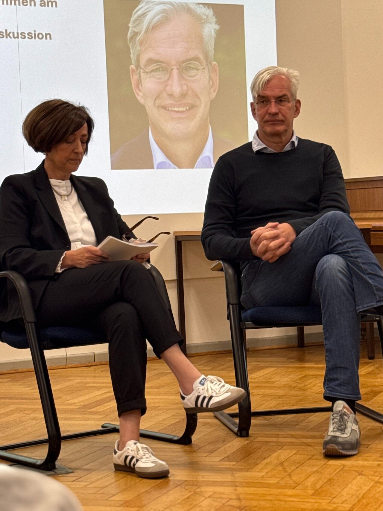 Bundestagsabgeordneter Dr. Mathias Middelberg zu Besuch am Schölerberg Image 2