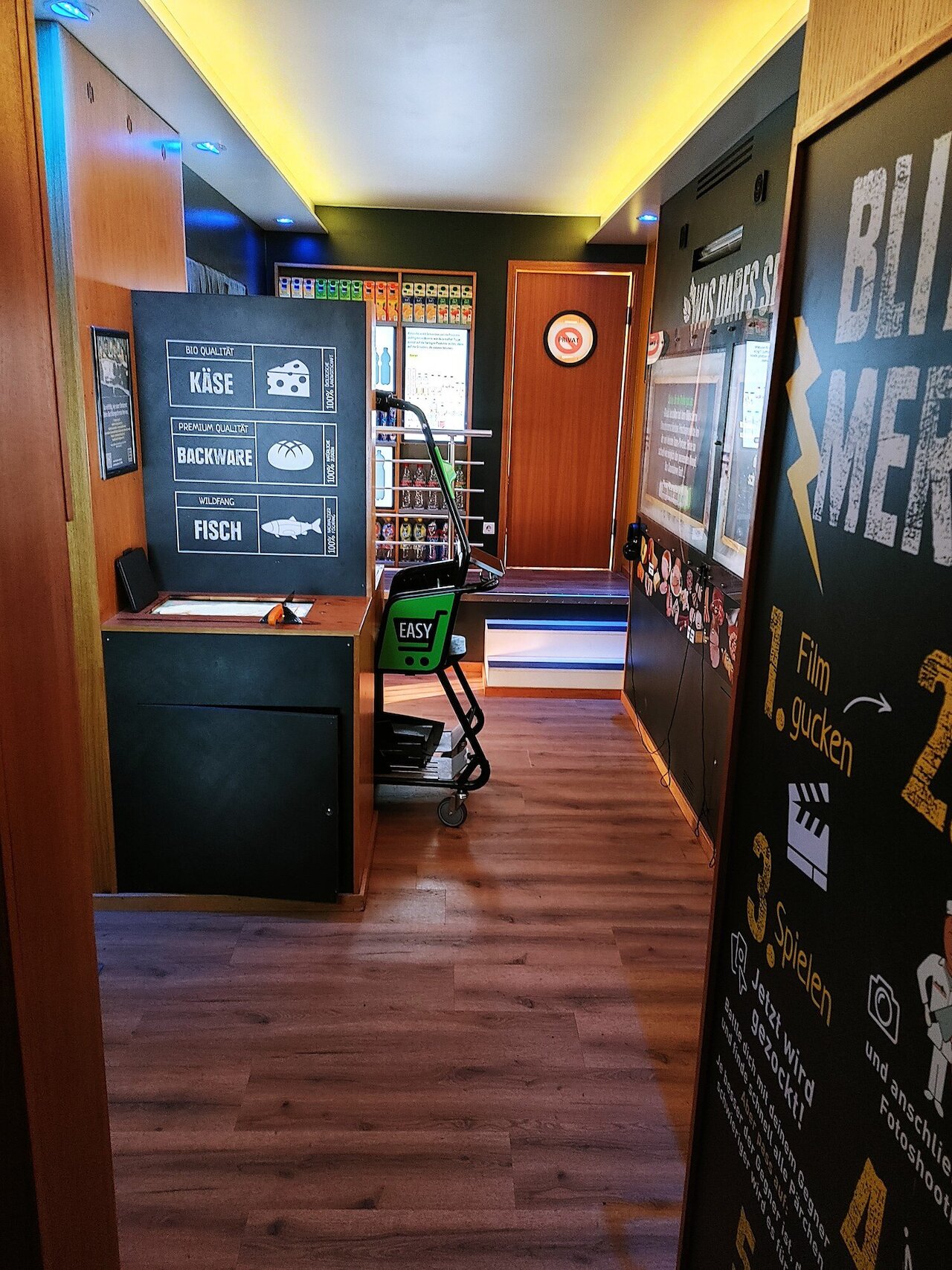 Einblicke in den Einzelhandel – Besuch beim EDEKA Talente Truck Image 4