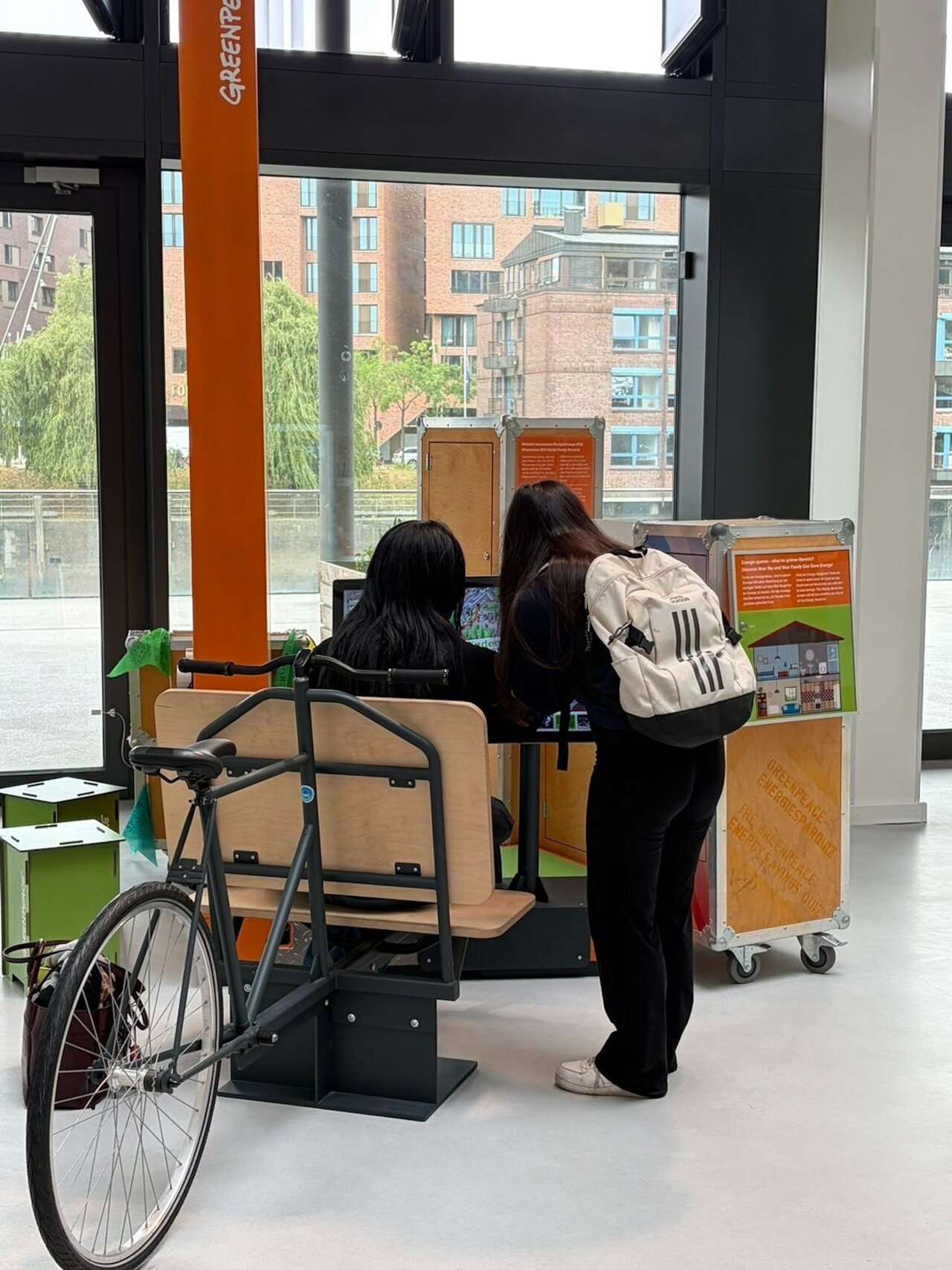 Umwelt-AG verbringt einen Tag in Hamburg Image 5