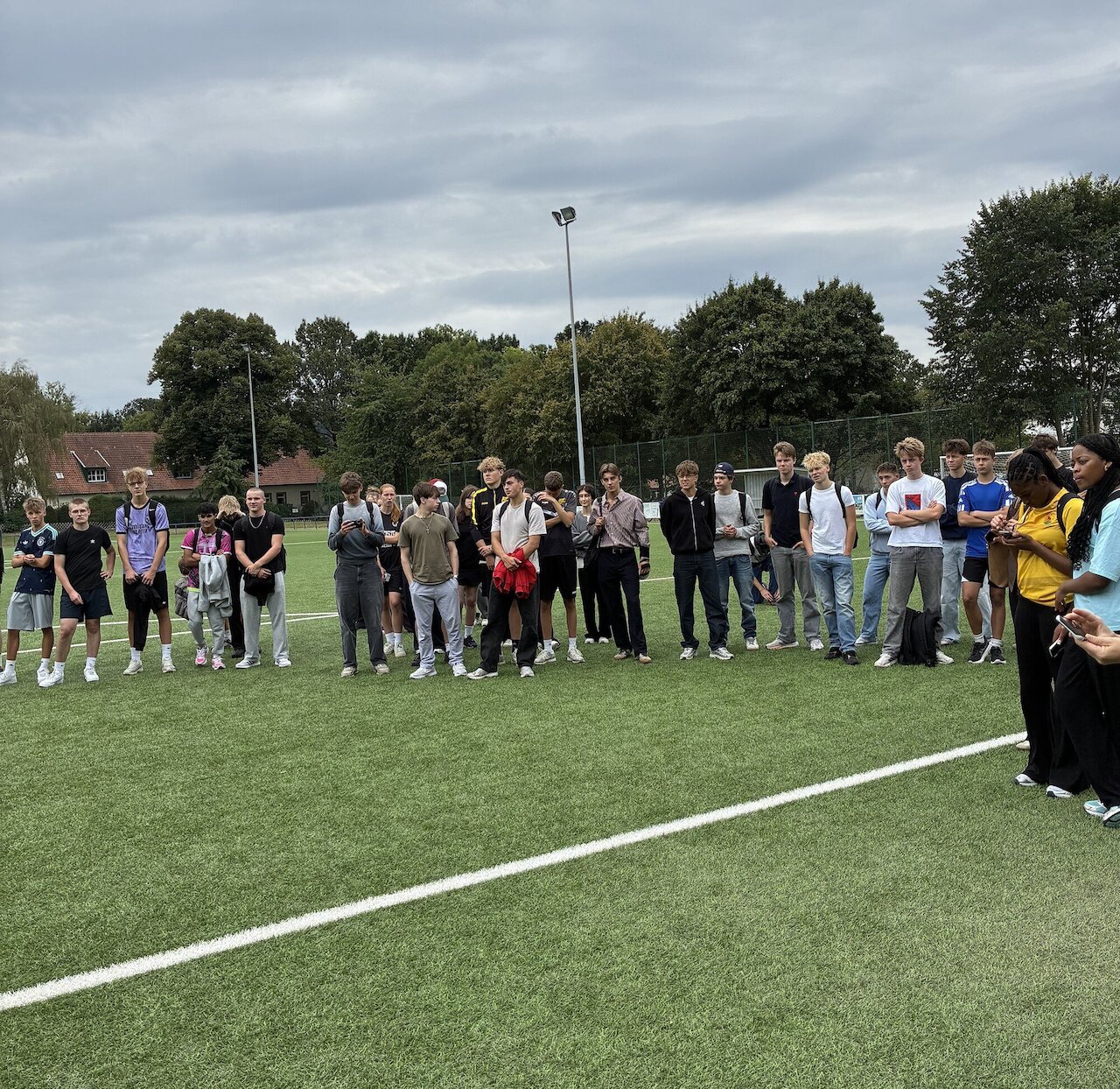 Kennenlernen und Teambuilding am Beruflichen Gymnasium Image 4