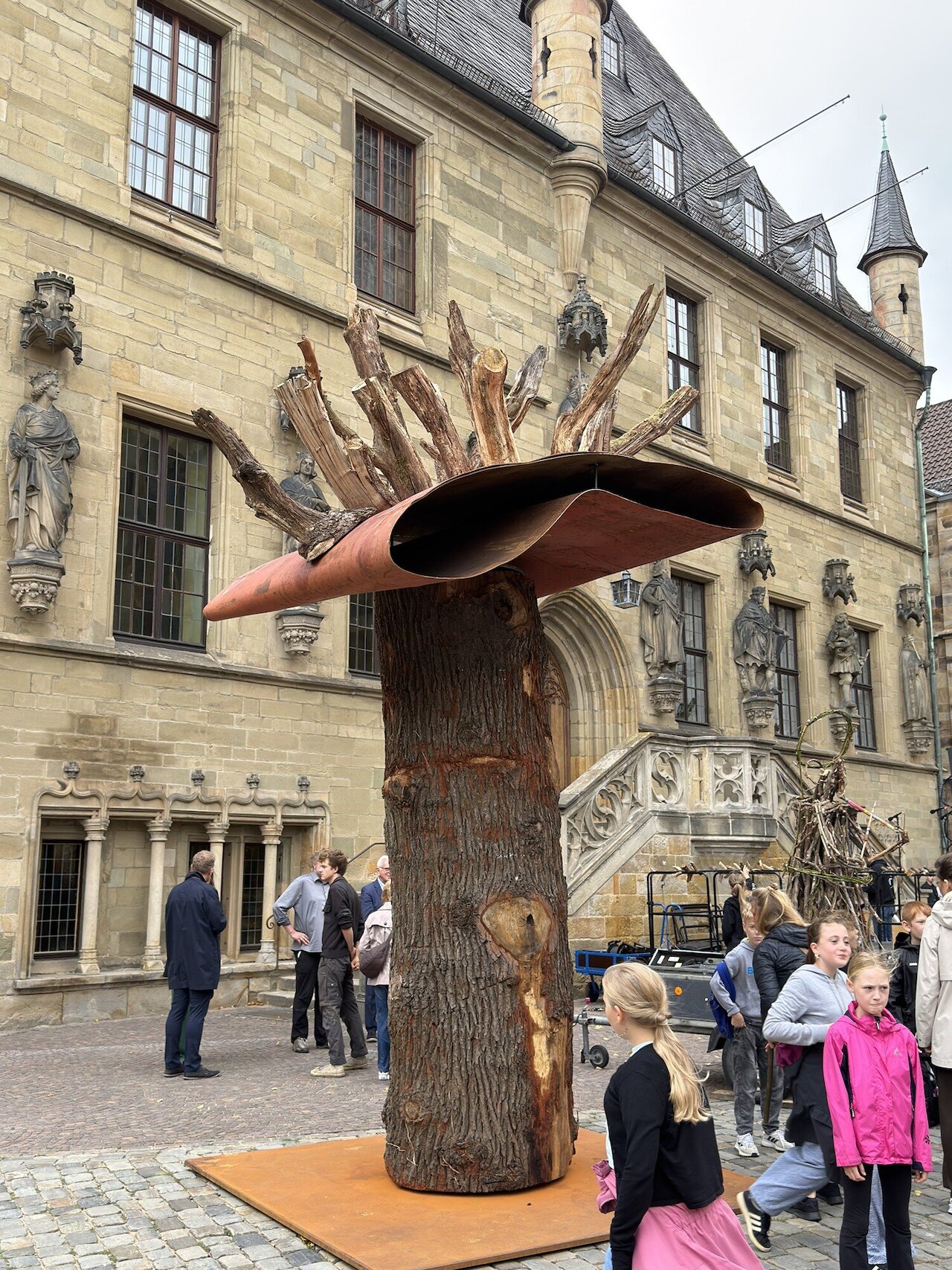 Ein Stück Holz – Kunst, Schöpfung und Verantwortung Image 2