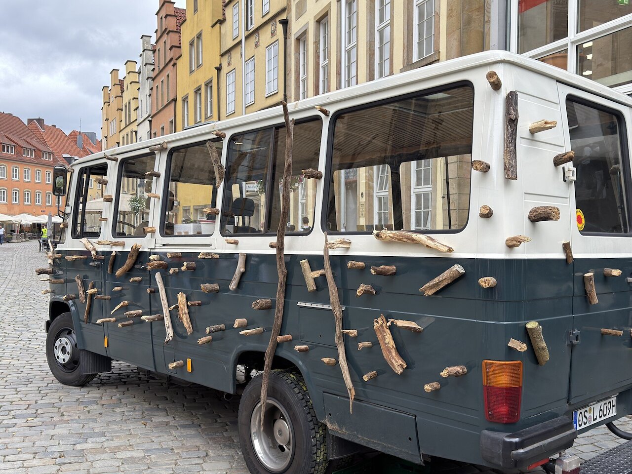Ein Stück Holz – Kunst, Schöpfung und Verantwortung Image 3
